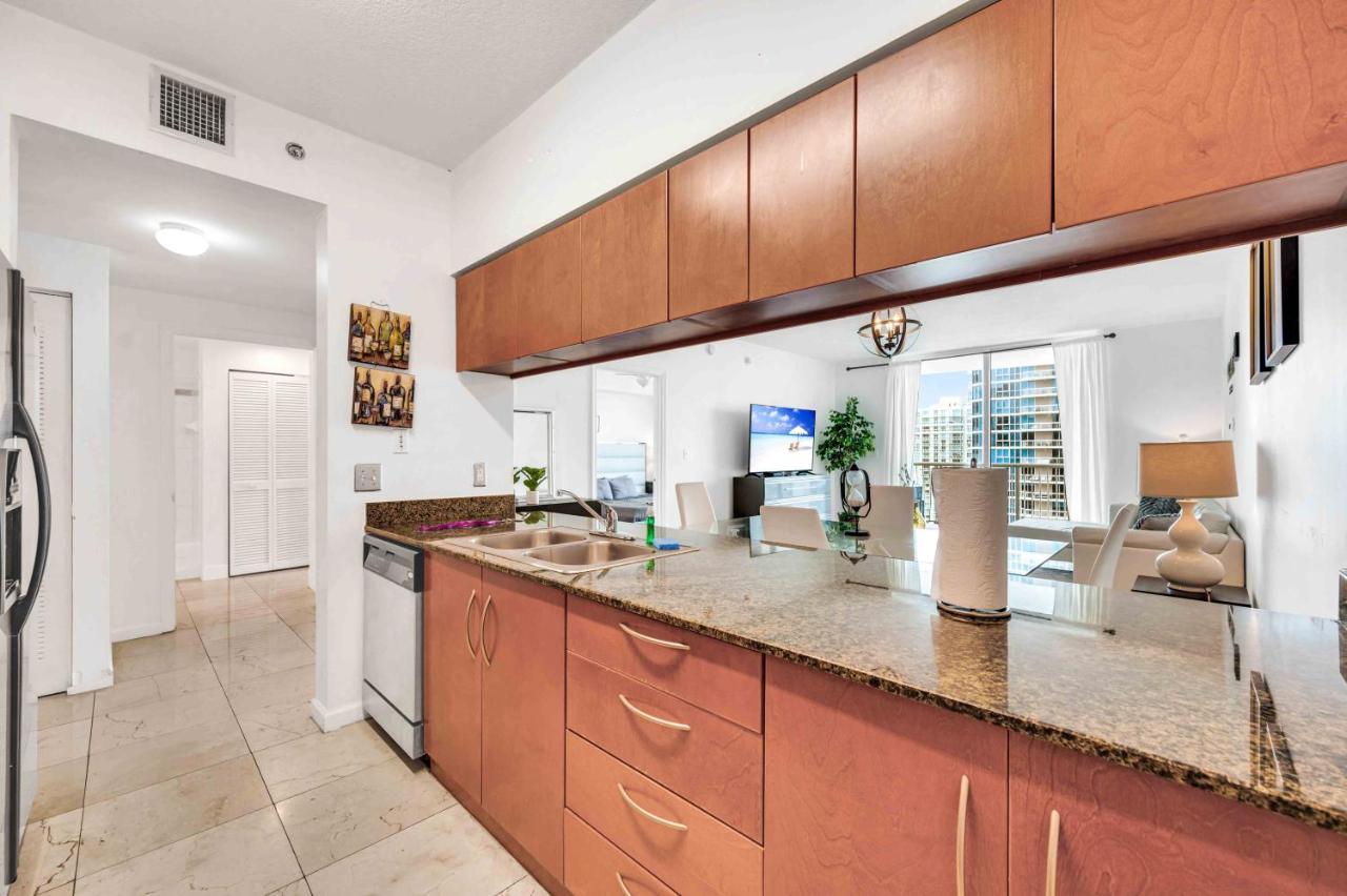 شقة Modern 1 Bed In The Heart Of Brickell With Free Parking ميامي المظهر الخارجي الصورة
