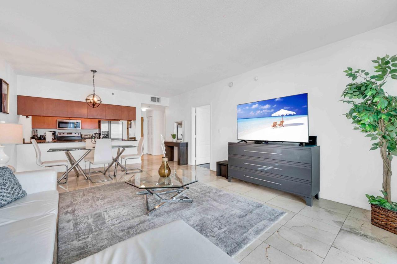 شقة Modern 1 Bed In The Heart Of Brickell With Free Parking ميامي المظهر الخارجي الصورة